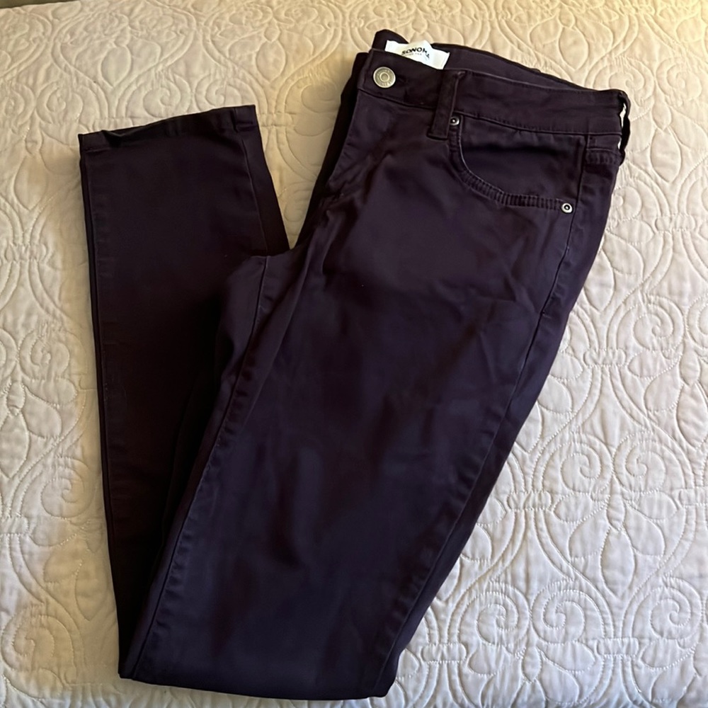 Plum color skinny jeans, size 6